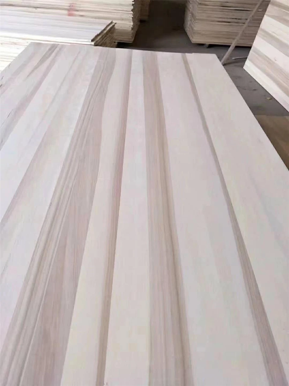 Kiln Dried Solid Poplar Wood Panel suppliers