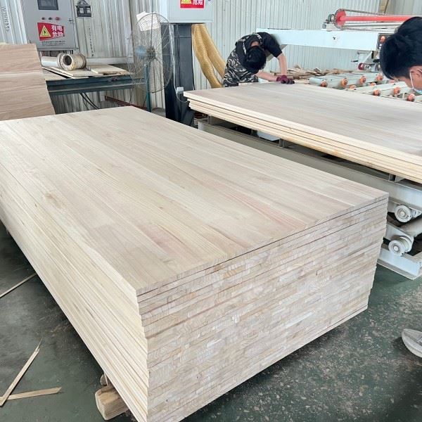 Lightweight Paulownia Wood Planks Furniture Board suppliers